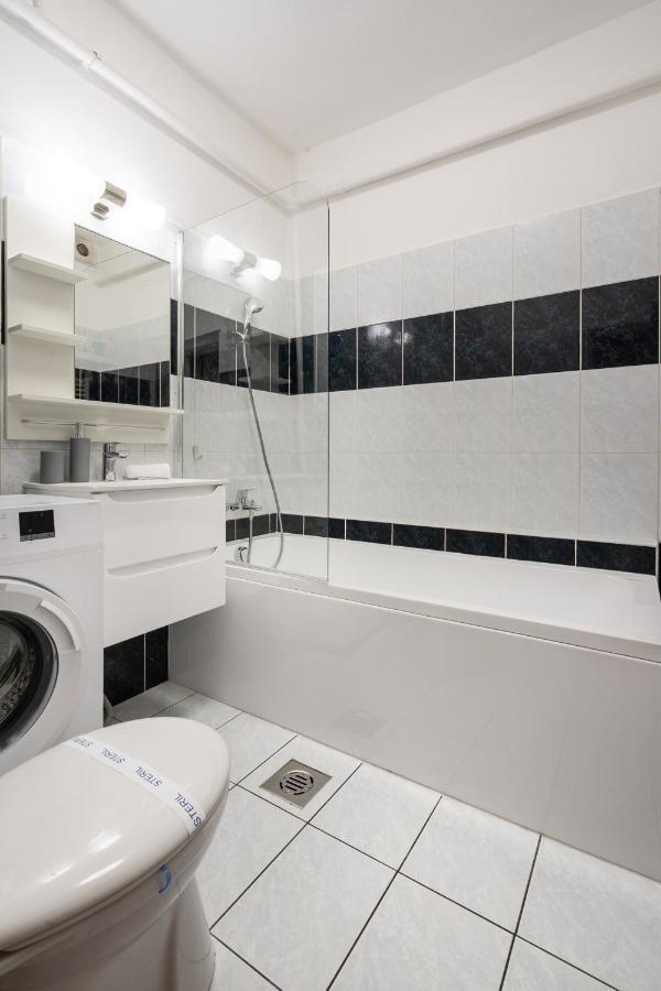 Zensen Nest Apartment Budapest Exteriör bild